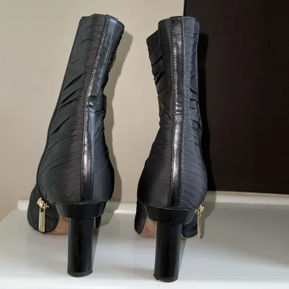Tibi gorgeous boots size 36 1/2 (6.5 ) Made in Italy
