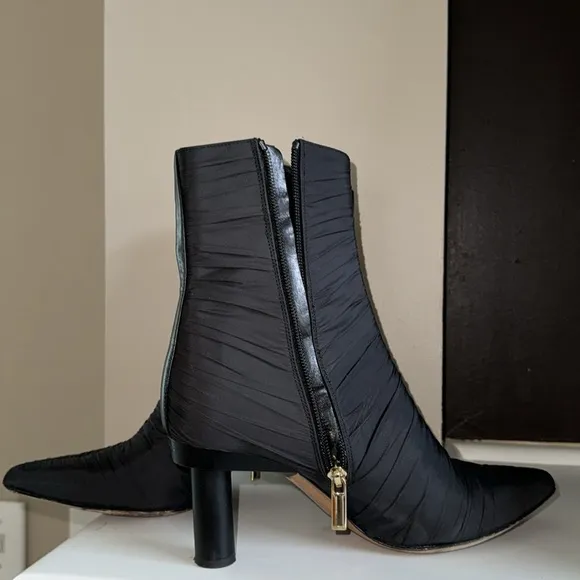 Tibi gorgeous boots size 36 1/2 (6.5 ) Made in Italy