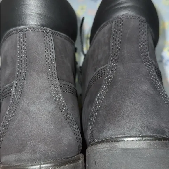 Timberland Black Rugged Boots with Padded Collar