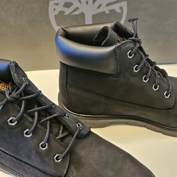 ⬇️Timberland Classic Black Boots