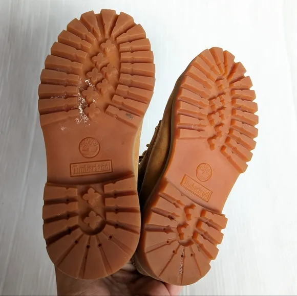 TIMBERLAND wheat high top primaloft boots