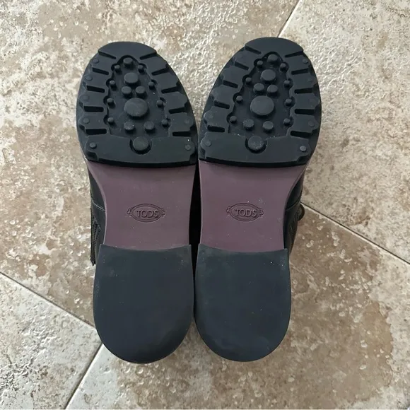 Tods Black Tassel leather Loafers