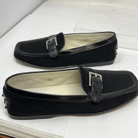 TOD’S Sz 38.5 Black Velvet and Leather Slip On Moccasin Loafers Shoes