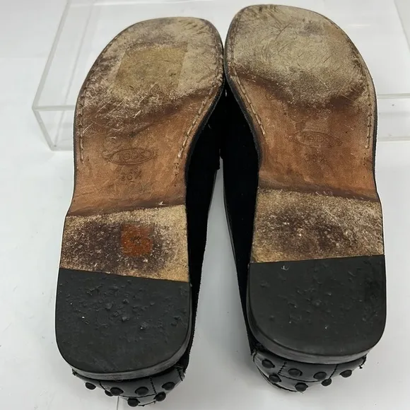 TOD’S Sz 38.5 Black Velvet and Leather Slip On Moccasin Loafers Shoes