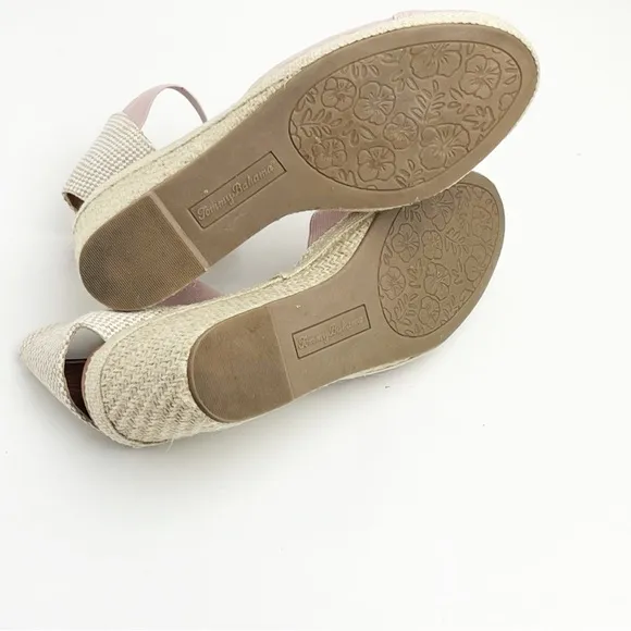 TOMMY BAHAMA Amalia Rose Almond Toe Elastic Ankle Strap Wedge Sandals, Size 7.5