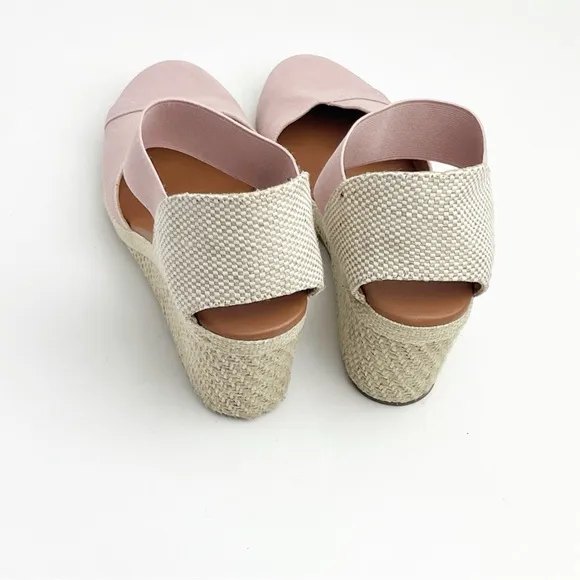 TOMMY BAHAMA Amalia Rose Almond Toe Elastic Ankle Strap Wedge Sandals, Size 7.5