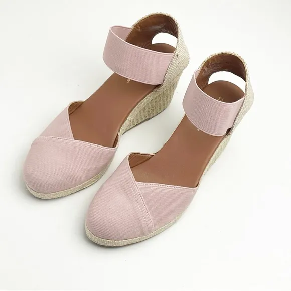 TOMMY BAHAMA Amalia Rose Almond Toe Elastic Ankle Strap Wedge Sandals, Size 7.5