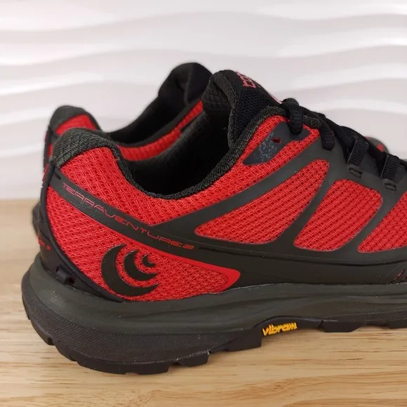 Topo Athletic Terraventure 2 Sneakers Mens Size 8.5 Black Red Trail Running Shoe