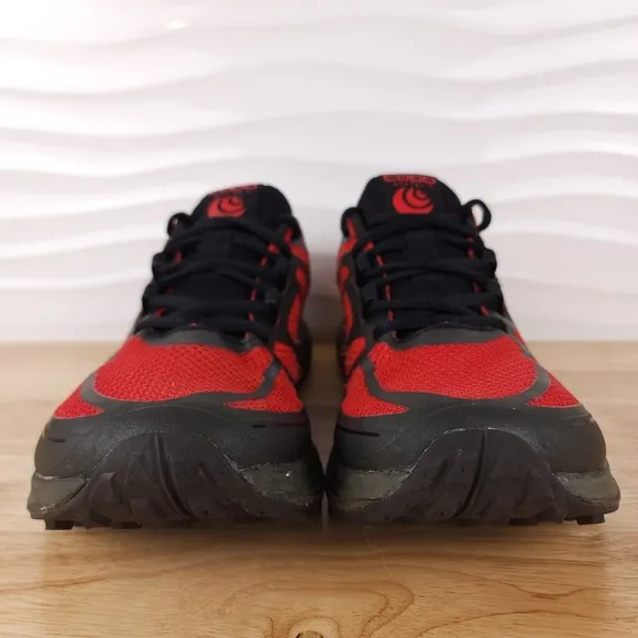 Topo Athletic Terraventure 2 Sneakers Mens Size 8.5 Black Red Trail Running Shoe
