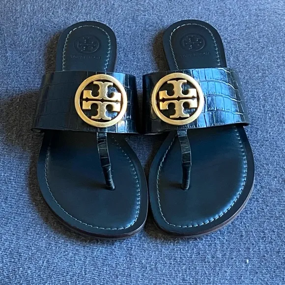 Tory Burch Benton Band flat sandals size 7m.