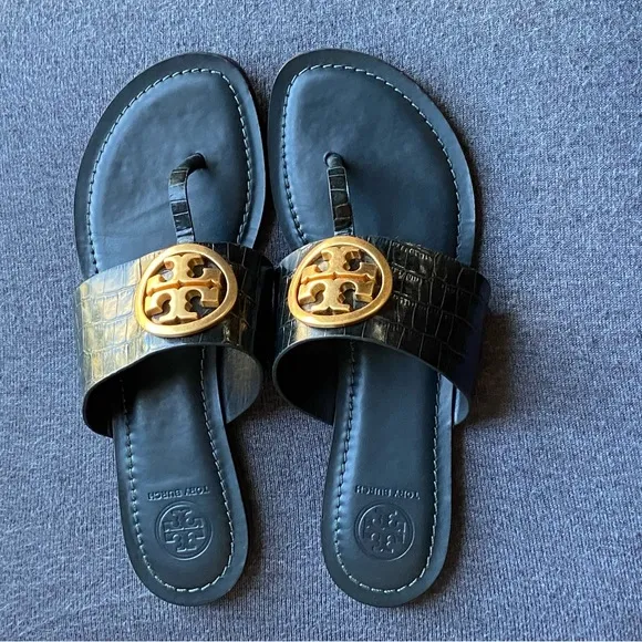Tory Burch Benton Band flat sandals size 7m.