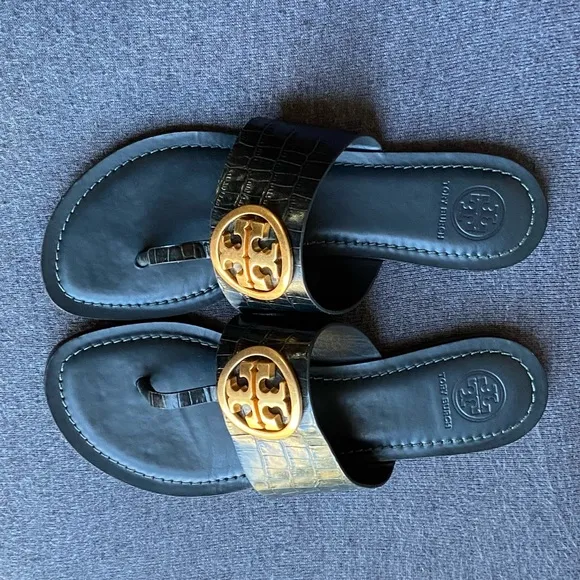 Tory Burch Benton Band flat sandals size 7m.