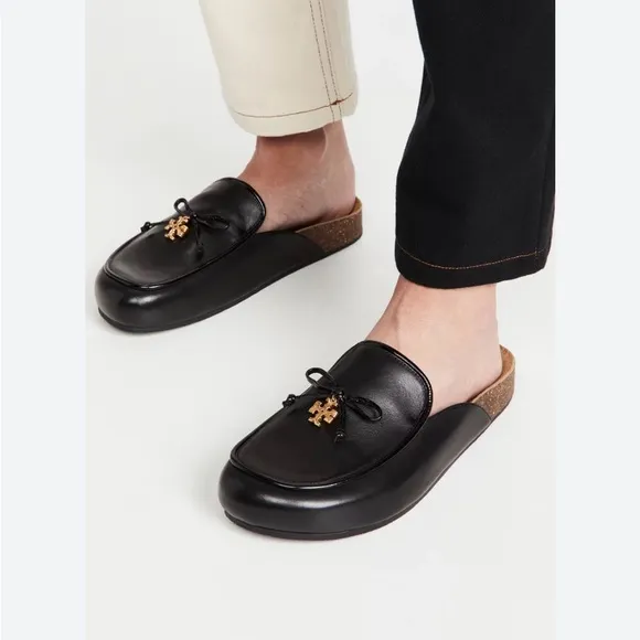 Tory Burch Black Leather Loafers with Gold Hardware. Rarely worn size 8.5