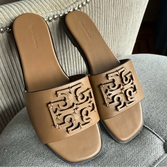 Tory Burch Brown Leather Sandals with Signature Logo