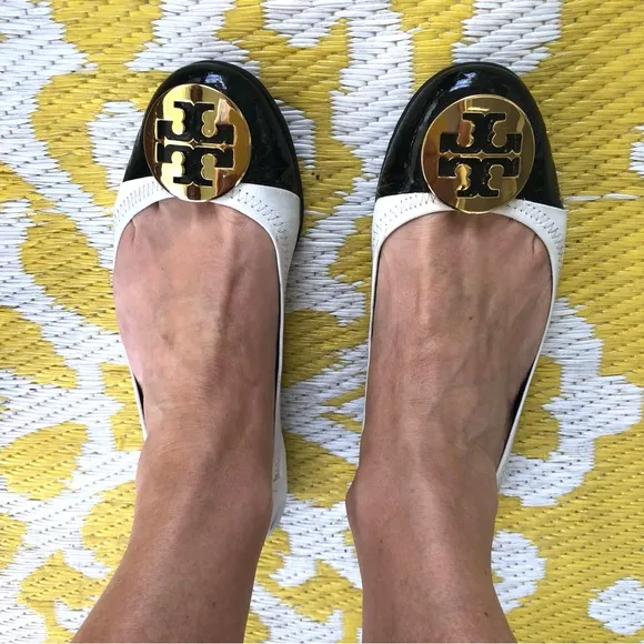 Tory Burch Claire Cap Toe Ballet Flats Black &amp; White with Gold T Logo Women’s 8