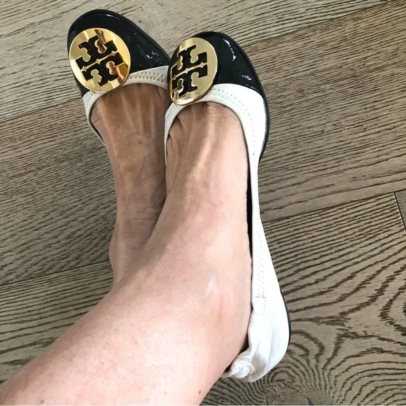 Tory Burch Claire Cap Toe Ballet Flats Black &amp; White with Gold T Logo Women’s 8