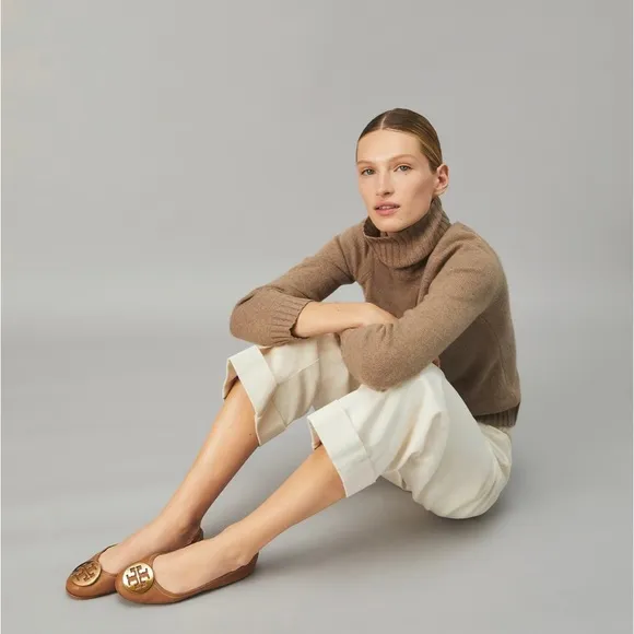 🍒TORY BURCH- Claire Leather Medallion Ballerina Flat