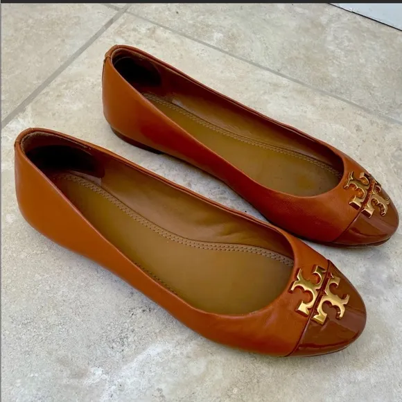 🍒TORY BURCH- Claire Leather Medallion Ballerina Flat