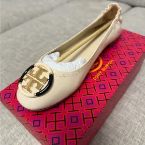 Tory Burch Cream Leather Flats with Gold Medallion