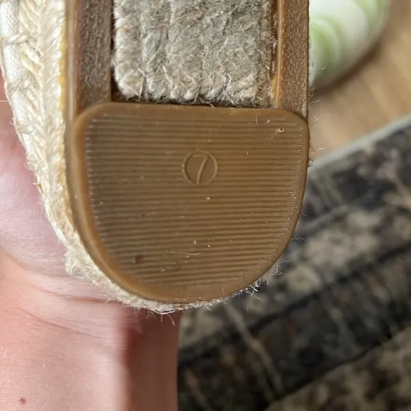 Tory Burch Green Beige Striped Espadrille Flats Shoes Size 7