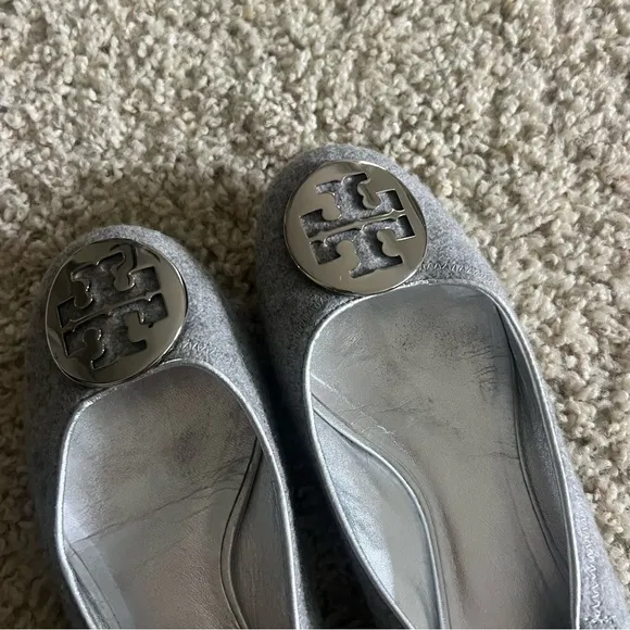 Tory Burch grey flats