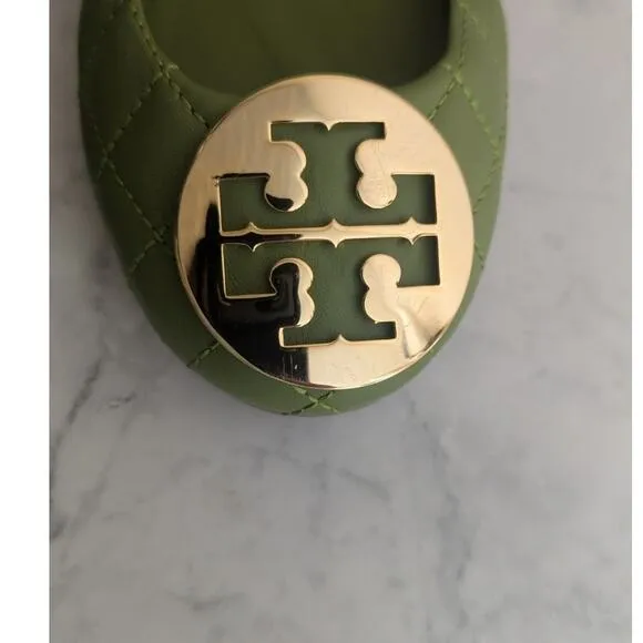 Tory Burch leather Reva Quinn Green Quilted flats gold logo medallion size 7