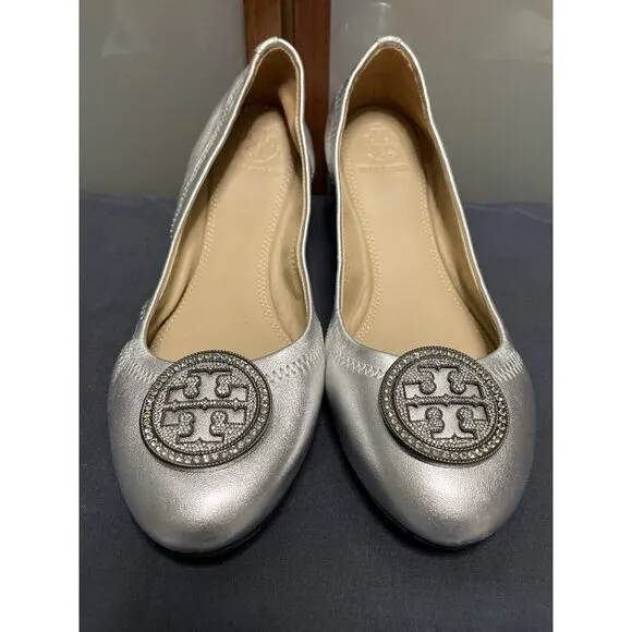 Tory Burch Liana Crystal Embellished Medallion Silver Leather Ballet Flats 7 M