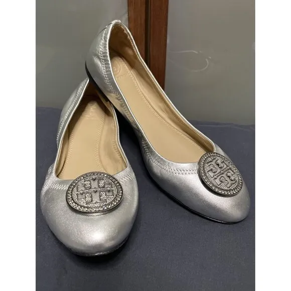 Tory Burch Liana Crystal Embellished Medallion Silver Leather Ballet Flats 7 M