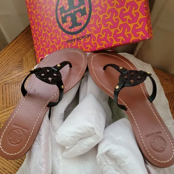 Tory Burch Mini Miller Leather Flat Thong
