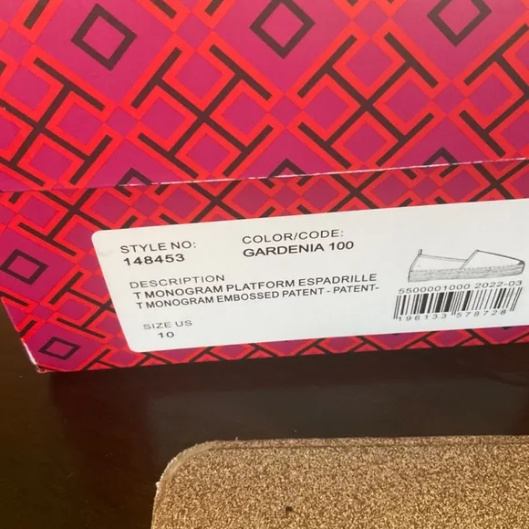Tory Burch t monogram patent Espadrilles in gardenia, BNIB,msrp$268