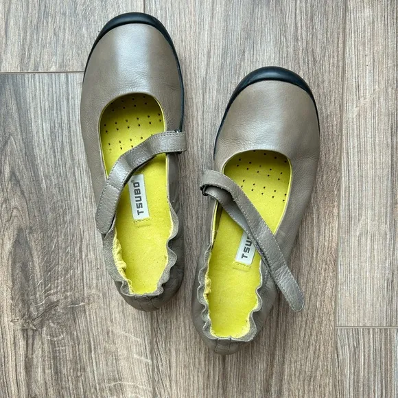 Tsubo Tan Leather Mary Jane Flats | 7