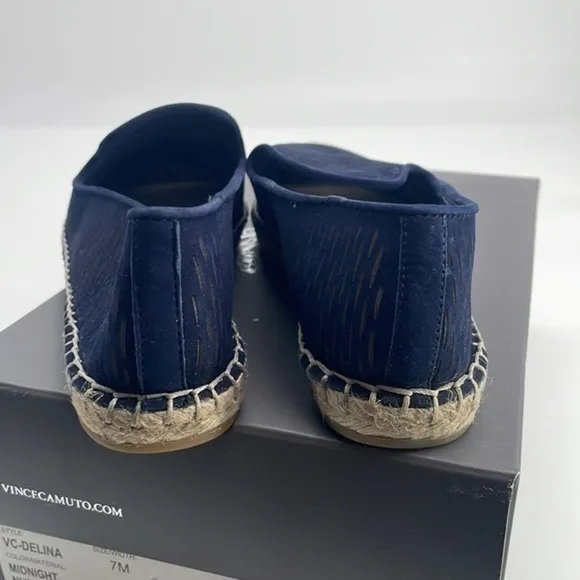 UEC Vince Camuto Navy blue leather flat loafer style espadrilles in box size 7