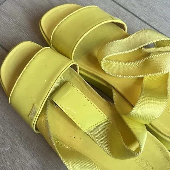Ugg Lennox lemon yellow ankle wrap retro sandals size 8.5