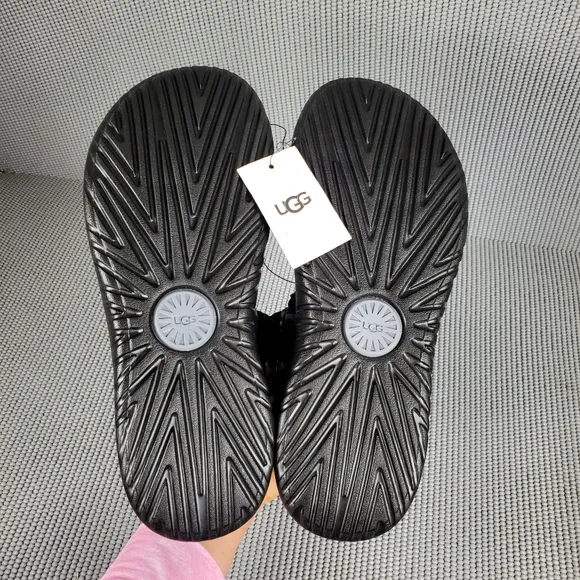 UGG Union Strap sandals black