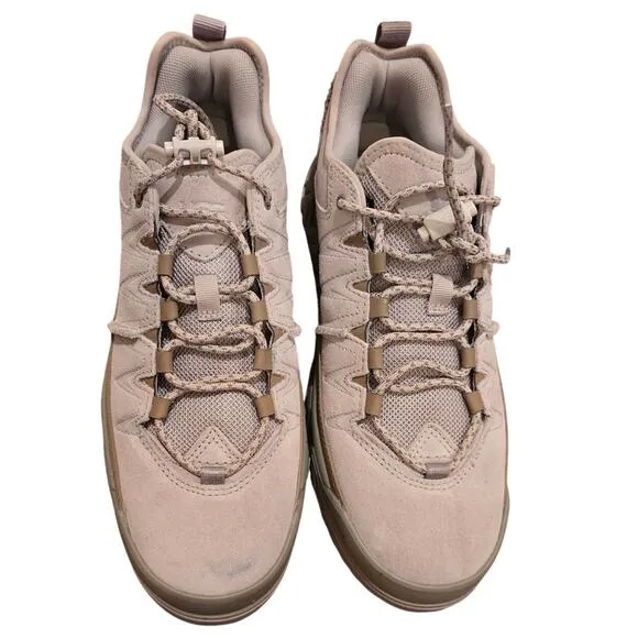 UGGs Women's CapTrail Low in Pale Smoke New Size 9