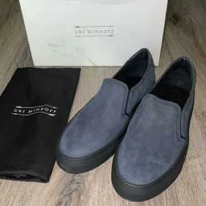 URI Minkoff Men’s Navy Blue ‘Canal’ Loafers Size 10