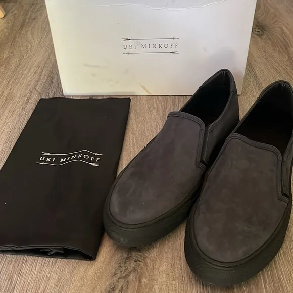URI Minkoff Men’s Navy Blue ‘Canal’ Loafers Size 10