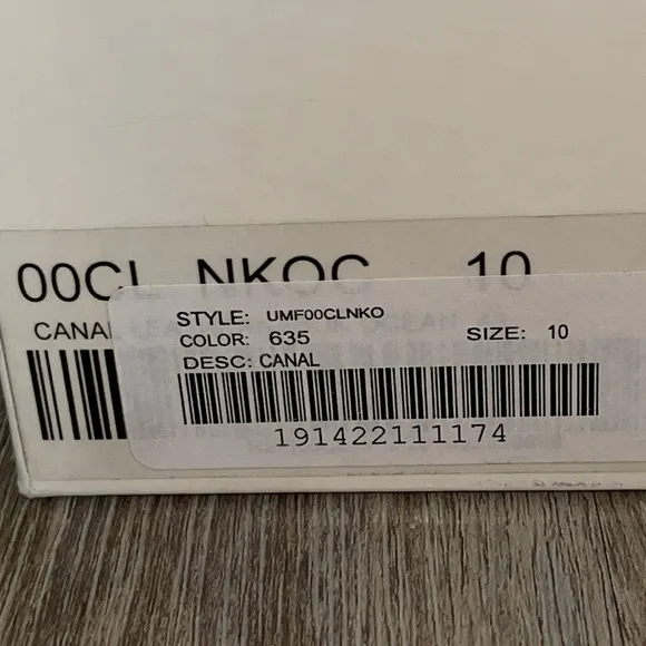 URI Minkoff Men’s Navy Blue ‘Canal’ Loafers Size 10