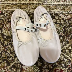 Valentino pale nude spiked ballet flats