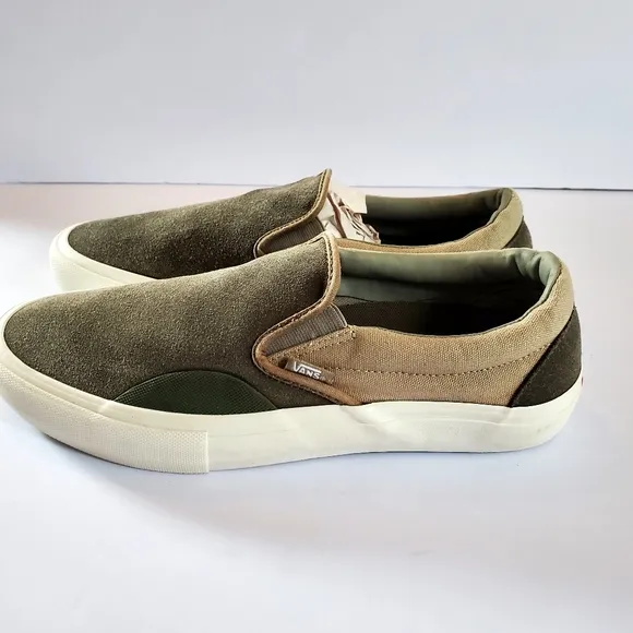 Vans Green and White Slip-On Loafers Ultra Cush Size Men's 10.5