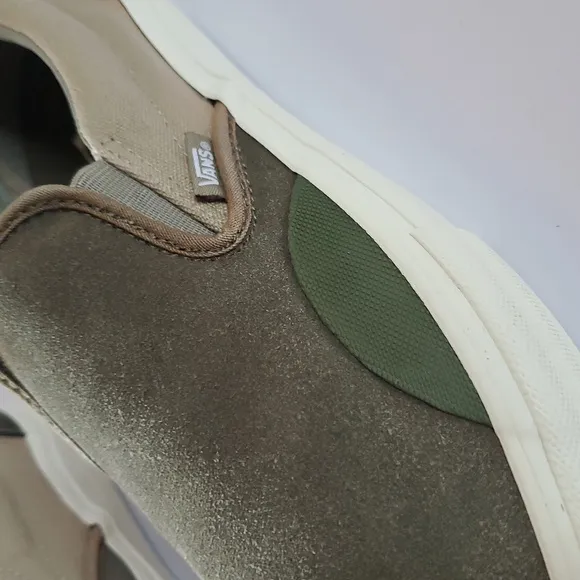 Vans Green and White Slip-On Loafers Ultra Cush Size Men's 10.5
