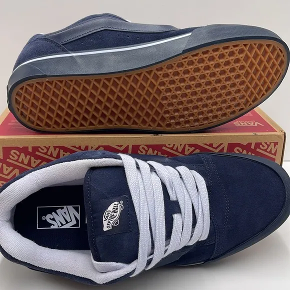Vans Men’s Knu Skool Utility Mono NavyVN0009QCBX9 Sneakers