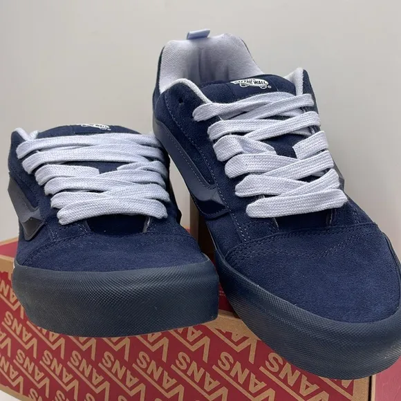 Vans Men’s Knu Skool Utility Mono NavyVN0009QCBX9 Sneakers