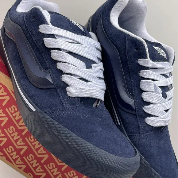 Vans Men’s Knu Skool Utility Mono NavyVN0009QCBX9 Sneakers