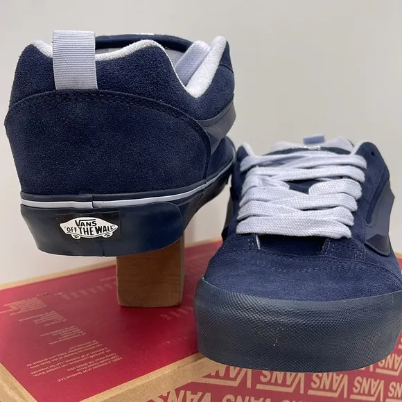 Vans Men’s Knu Skool Utility Mono NavyVN0009QCBX9 Sneakers