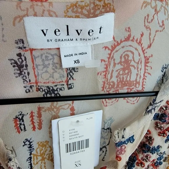 Velvet by Graham &amp; Spencer Tawni Embroidered Tunic size XS NWT