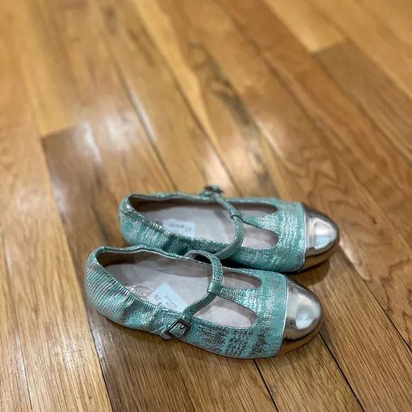 Venettini Girls' Mary Jane Flats Teal Silver Patent Leather Shoes Sz EU 29 US 12