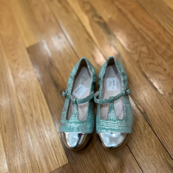 Venettini Girls' Mary Jane Flats Teal Silver Patent Leather Shoes Sz EU 29 US 12