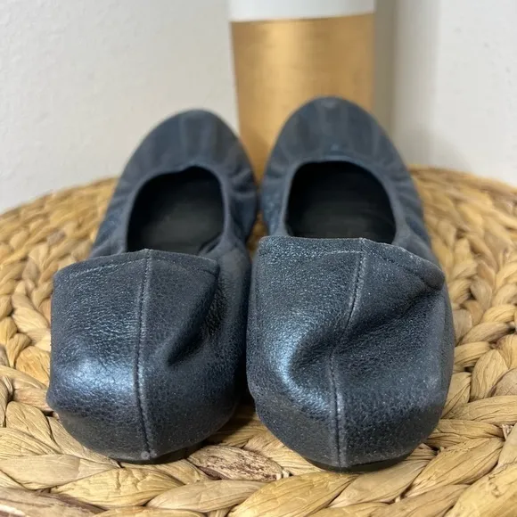 Vera Wang Ballet Flats shoes Lavender Label Metallic Leather