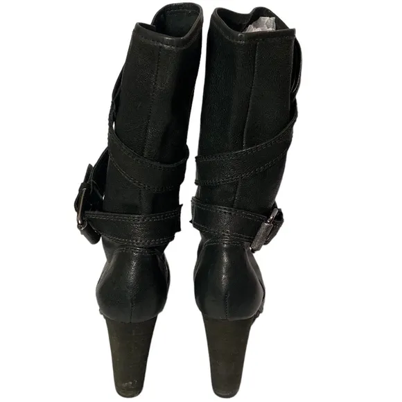Vera Wang Lavender platform lugged high heel strap around boots sz 5